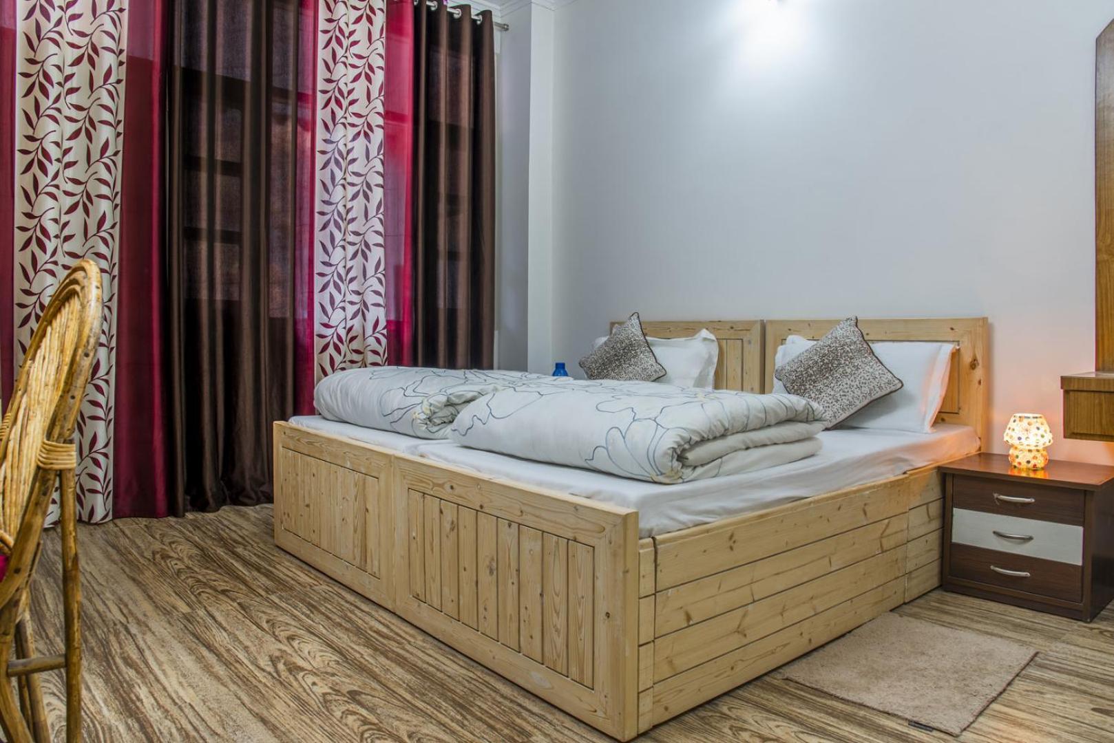 Kasauli Edge Apt With Balcony Exterior photo