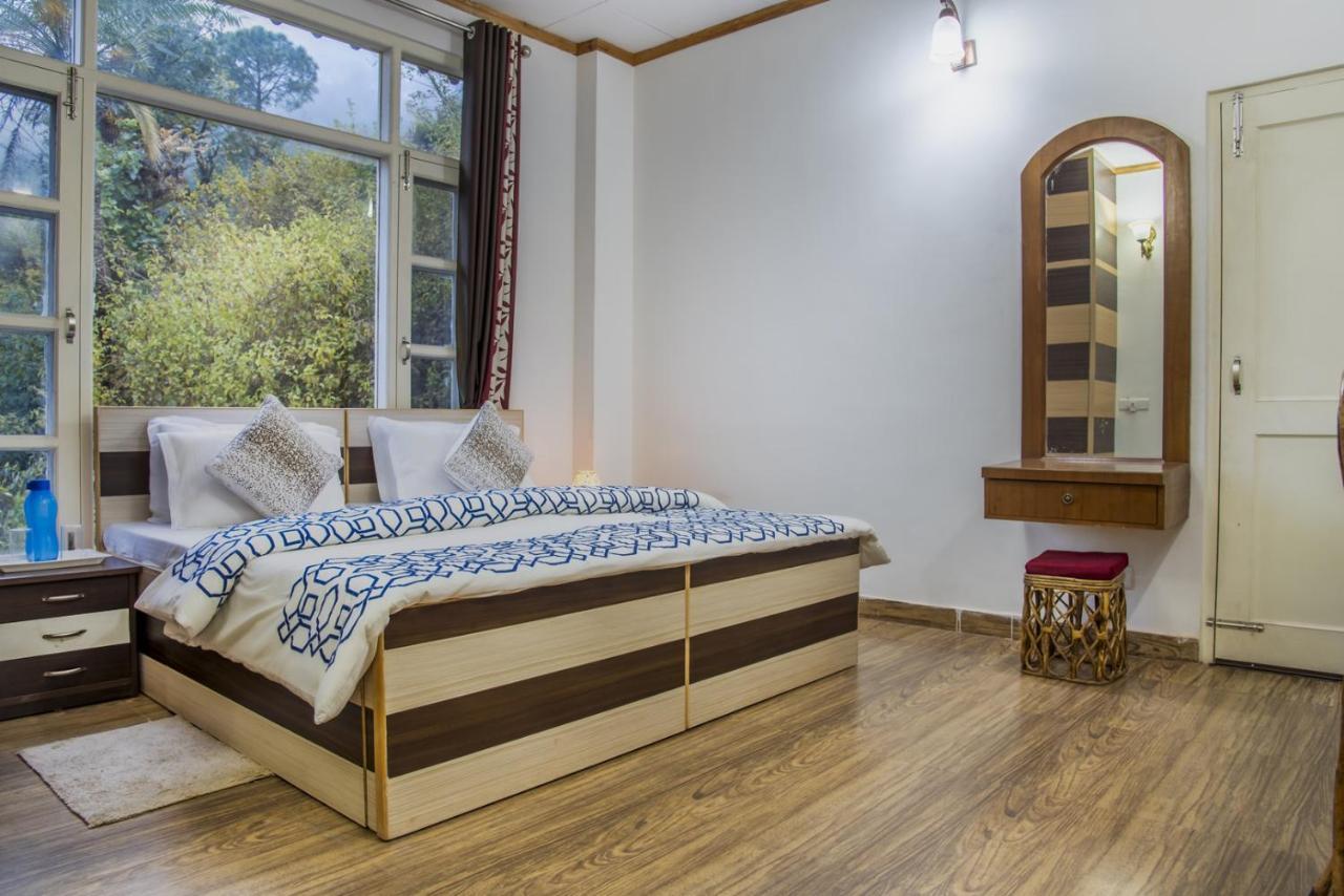 Kasauli Edge Apt With Balcony Exterior photo